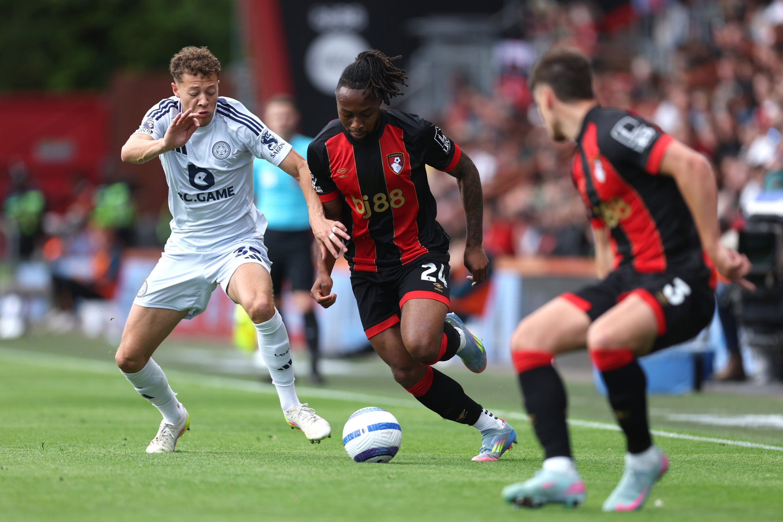 Transfer news live: Joao Pedro set for Chelsea medical as Mbeumo makes Man Utd decision