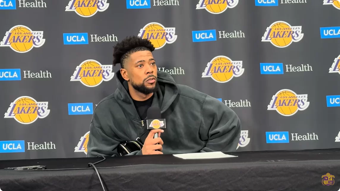 Lakers exercise option to keep Jordan Goodwin