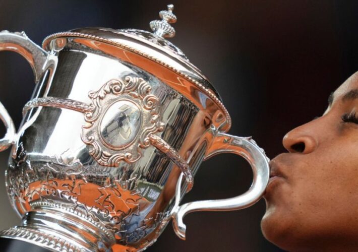 Coco Gauff handles bad memories and top-ranked Aryna Sabalenka to earn first French Open title