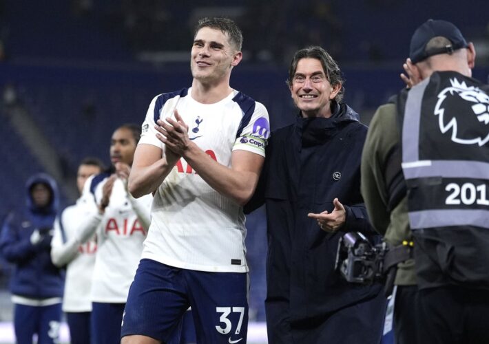Micky van de Ven has a big future at Tottenham – Thomas Frank