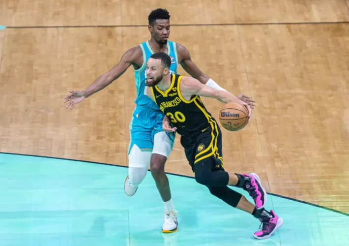 Steph Curry prepares to prolong career on his terms