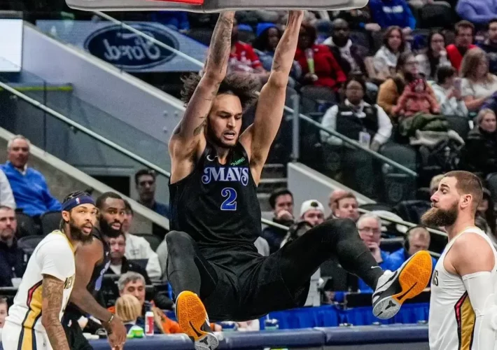 Mavericks exercise fourth-year option on Dereck Lively II