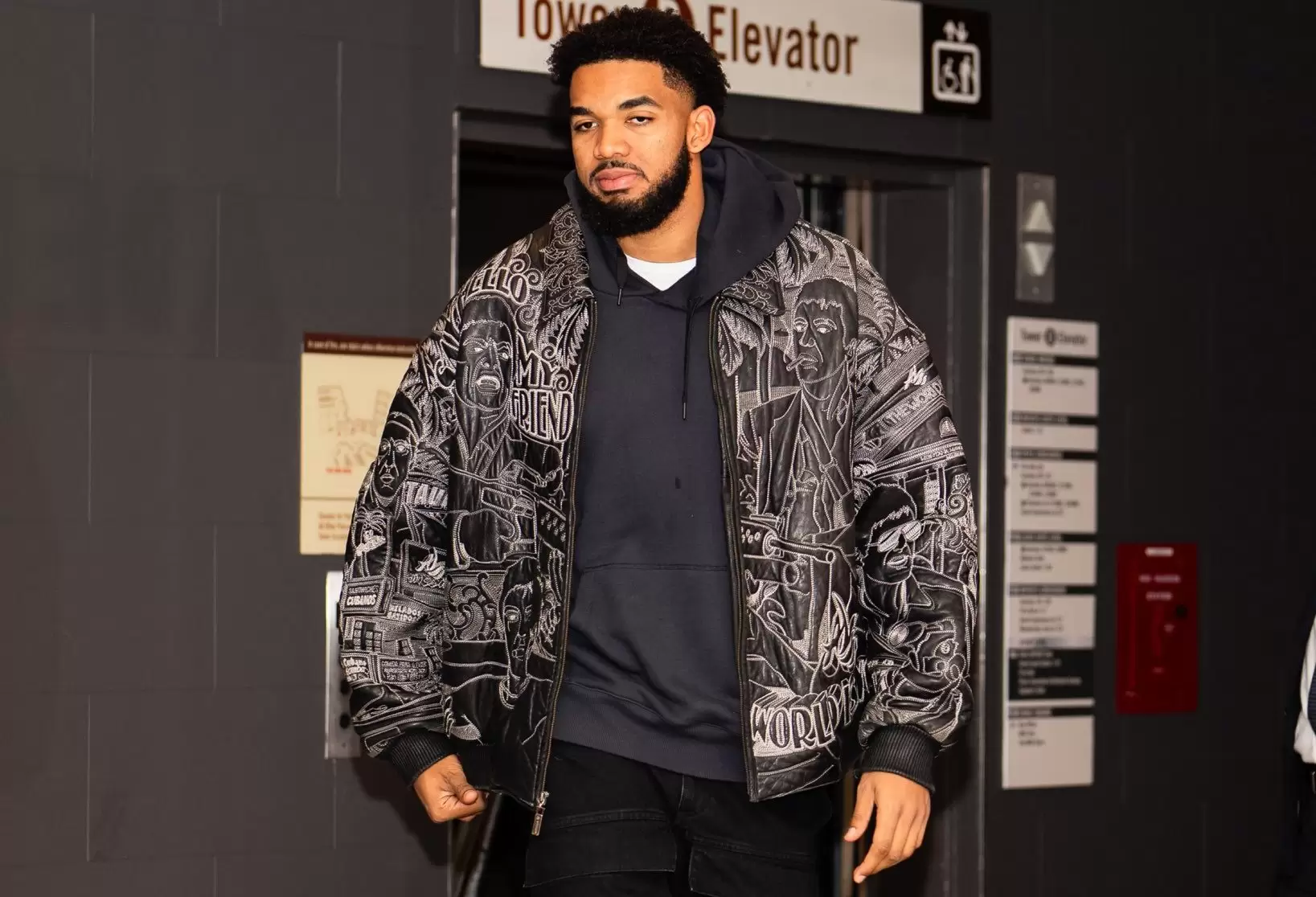 Karl-Anthony Towns questionable with right quadriceps strain