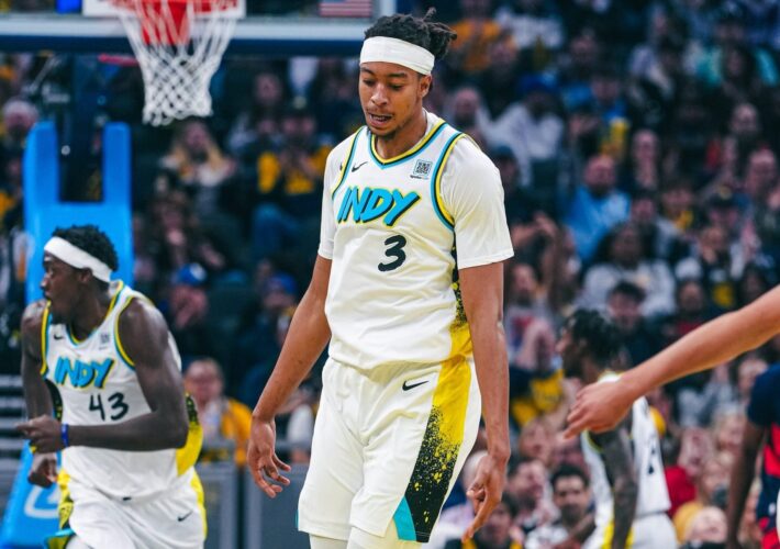 Nuggets waive Kessler Edwards and Moses Brown