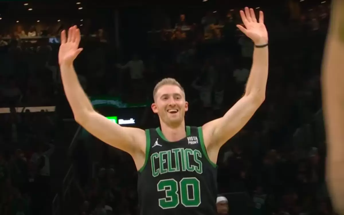 Sam Hauser shares humorous mix-up with Gordon Hayward at Boston Airport