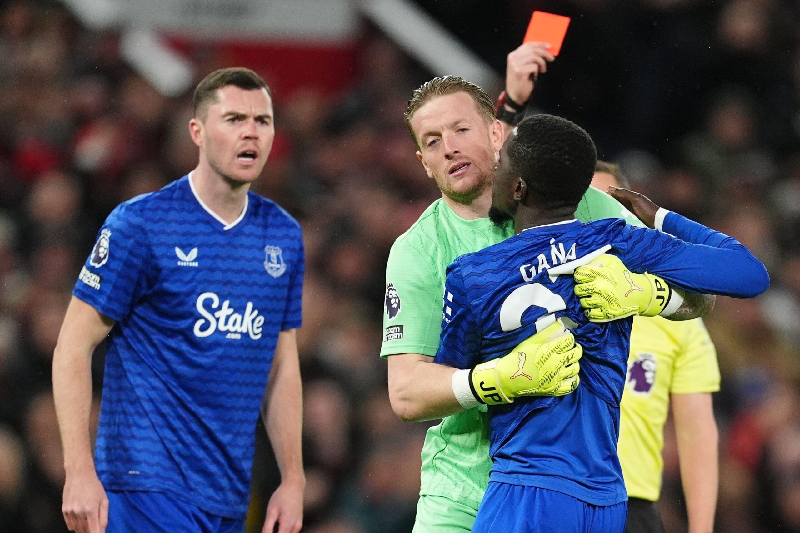 David Moyes ‘quite likes’ Everton infighting after Idrissa Gueye sent off for slapping team-mate – reaction