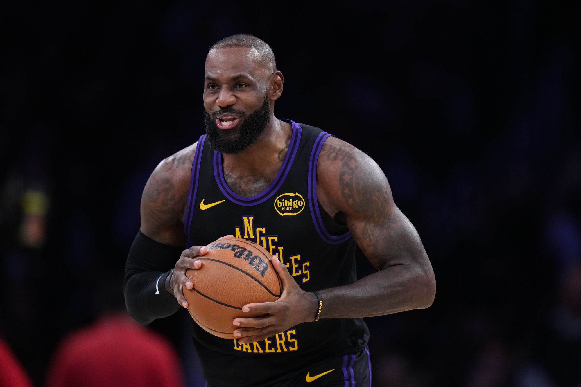 LeBron James returns from injury to create NBA history