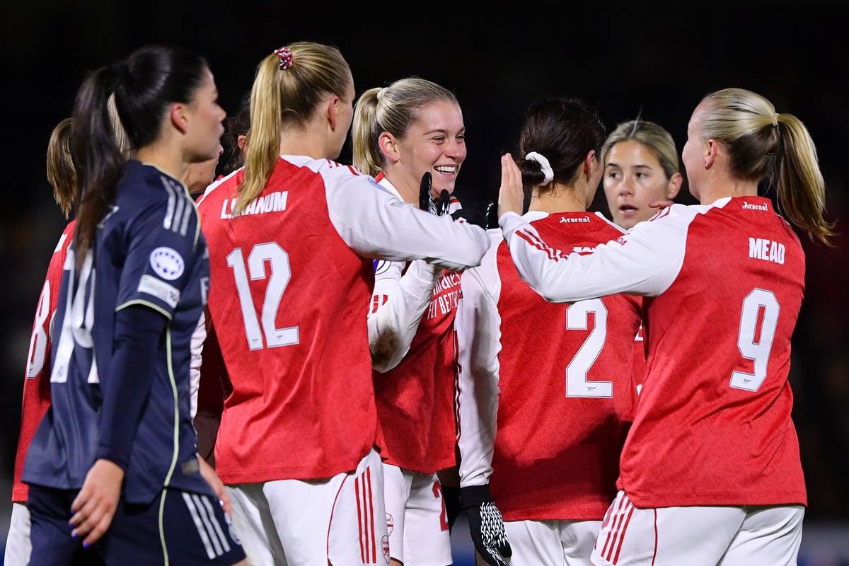 Alessia Russo brace seals comeback win for Arsenal over Real Madrid but Wolfsburg thrash Manchester Utd