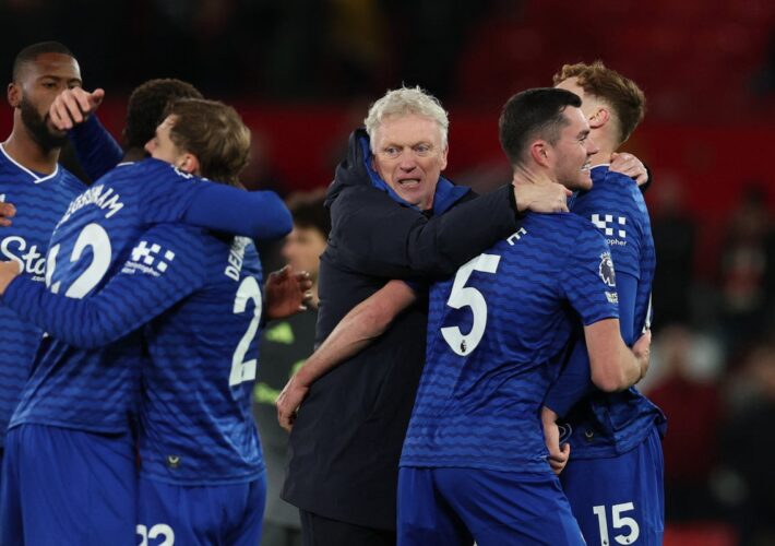 David Moyes on Idrissa Gueye’s red card: ‘I like my players fighting each other’