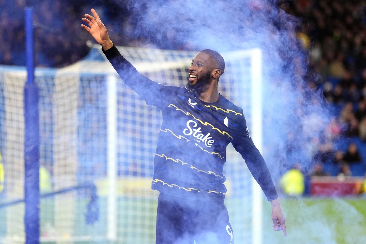 Beto salvages draw for Everton with late strike at Brighton