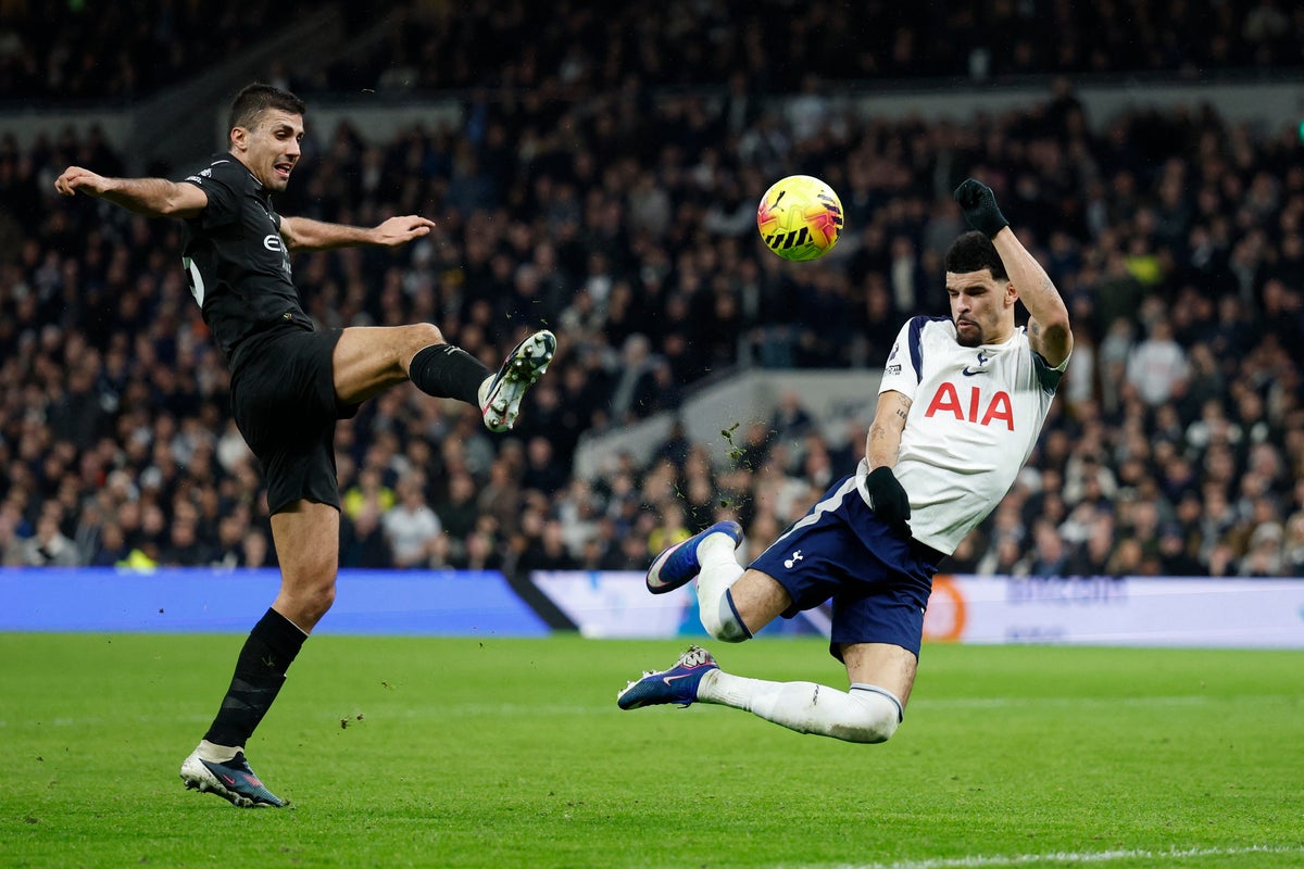 Dominic Solanke scorpion kick resurrects Tottenham as Man City suffer huge title blow