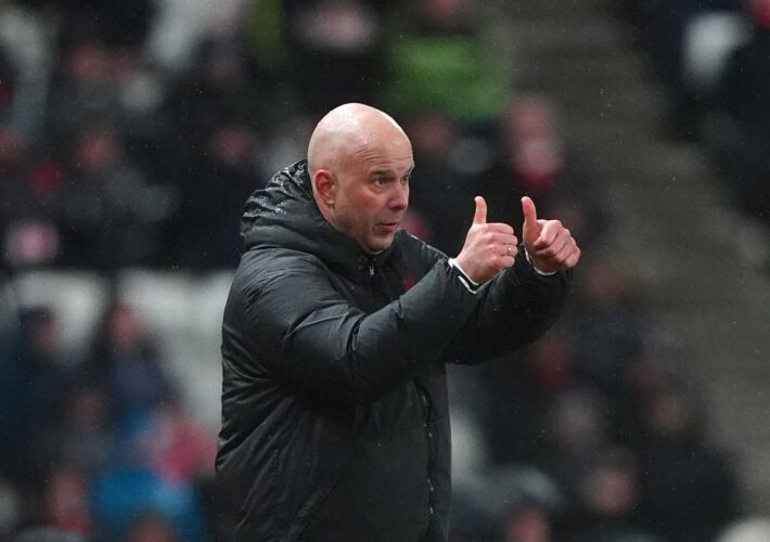 Arne Slot urges Liverpool to find consistency after victory at Sunderland