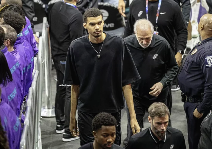 Tiago Splitter models coaching style after Gregg Popovich