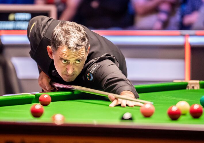 Ronnie O’Sullivan v He Guoqiang LIVE: ‘The Rocket’ begins quest for record eighth World Snooker Championship title