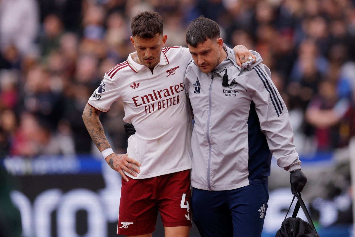 Mikel Arteta offers worrying Ben White injury update: ‘It doesn’t look good’