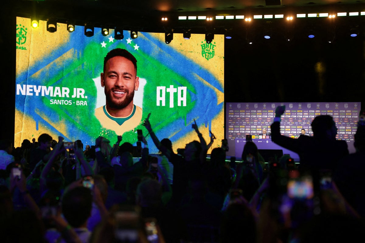 Neymar overcomes injury to make Brazil World Cup squad