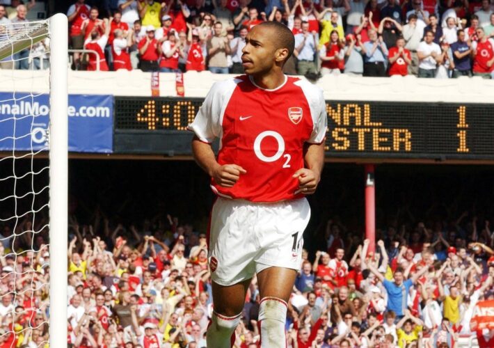 How the world looked when Arsenal last won the Premier League: Blair in charge, Eamon at No 1, £2 pints