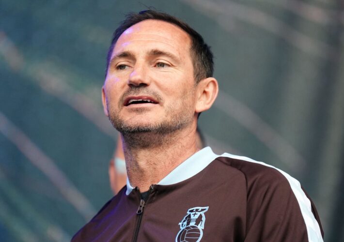 Frank Lampard receives LMA’s top honour and Sir Alex Ferguson’s praise
