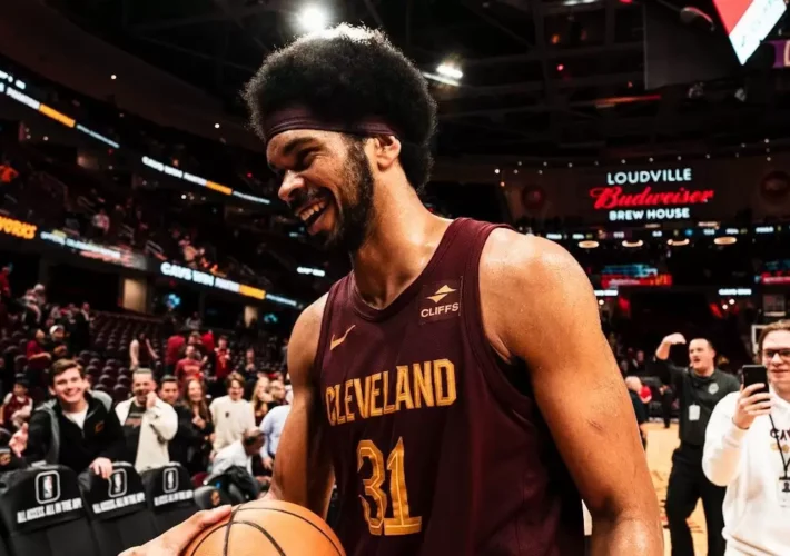Cavaliers eliminate Raptors 114-102 to advance
