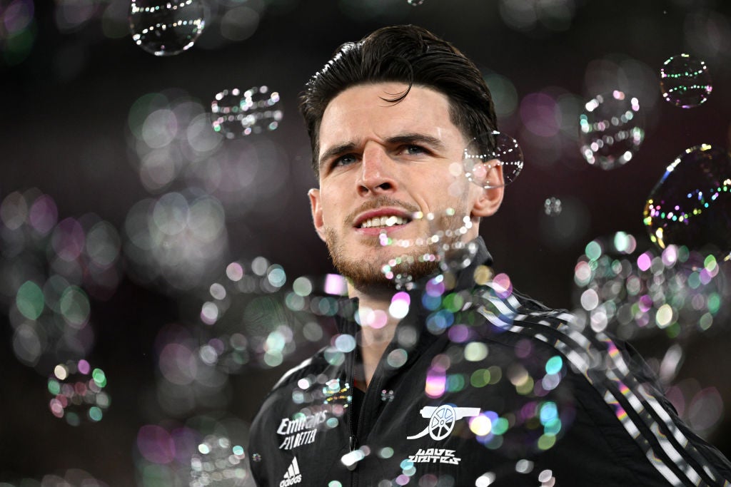 West Ham v Arsenal LIVE: Team news ahead of crucial clash in Premier League title race and relegation fight