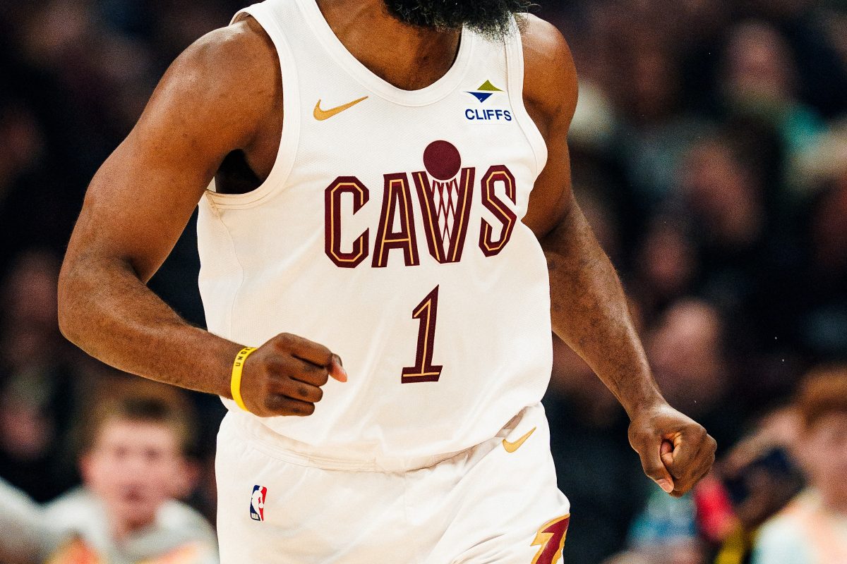 Harden leads Cavaliers survive Pistons 117-113 in OT for 3-2 lead