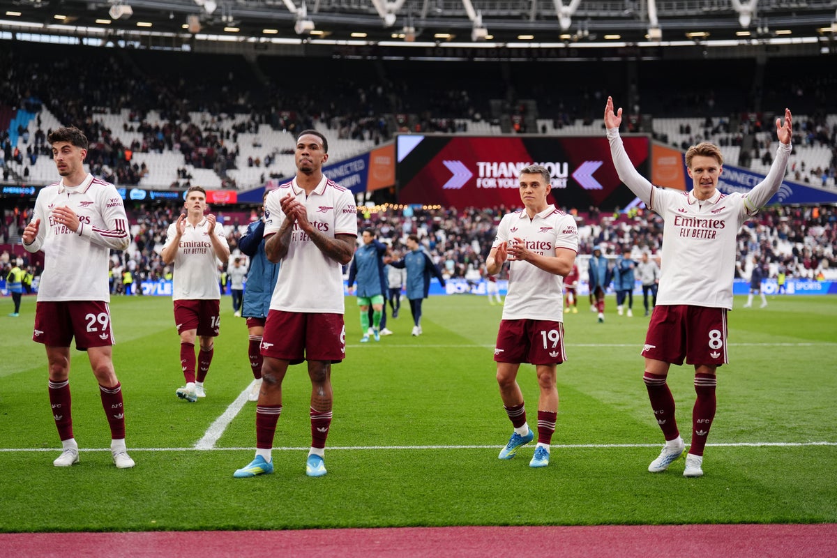 Monday’s briefing: VAR gives Gunners a boost, Hammers heading downhill, Up Dale