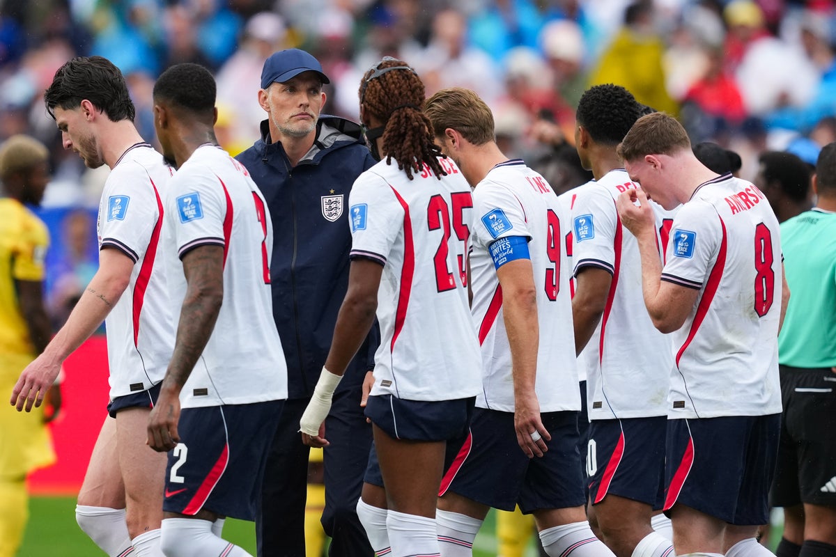 England fans boo hydration breaks during World Cup clash with Ghana