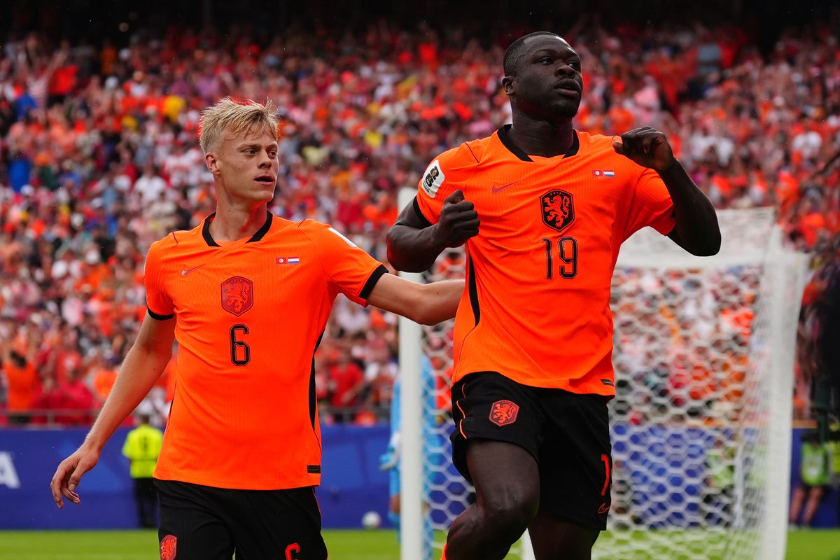 Who has qualified for the knockout stages and which teams have been eliminated from the World Cup?