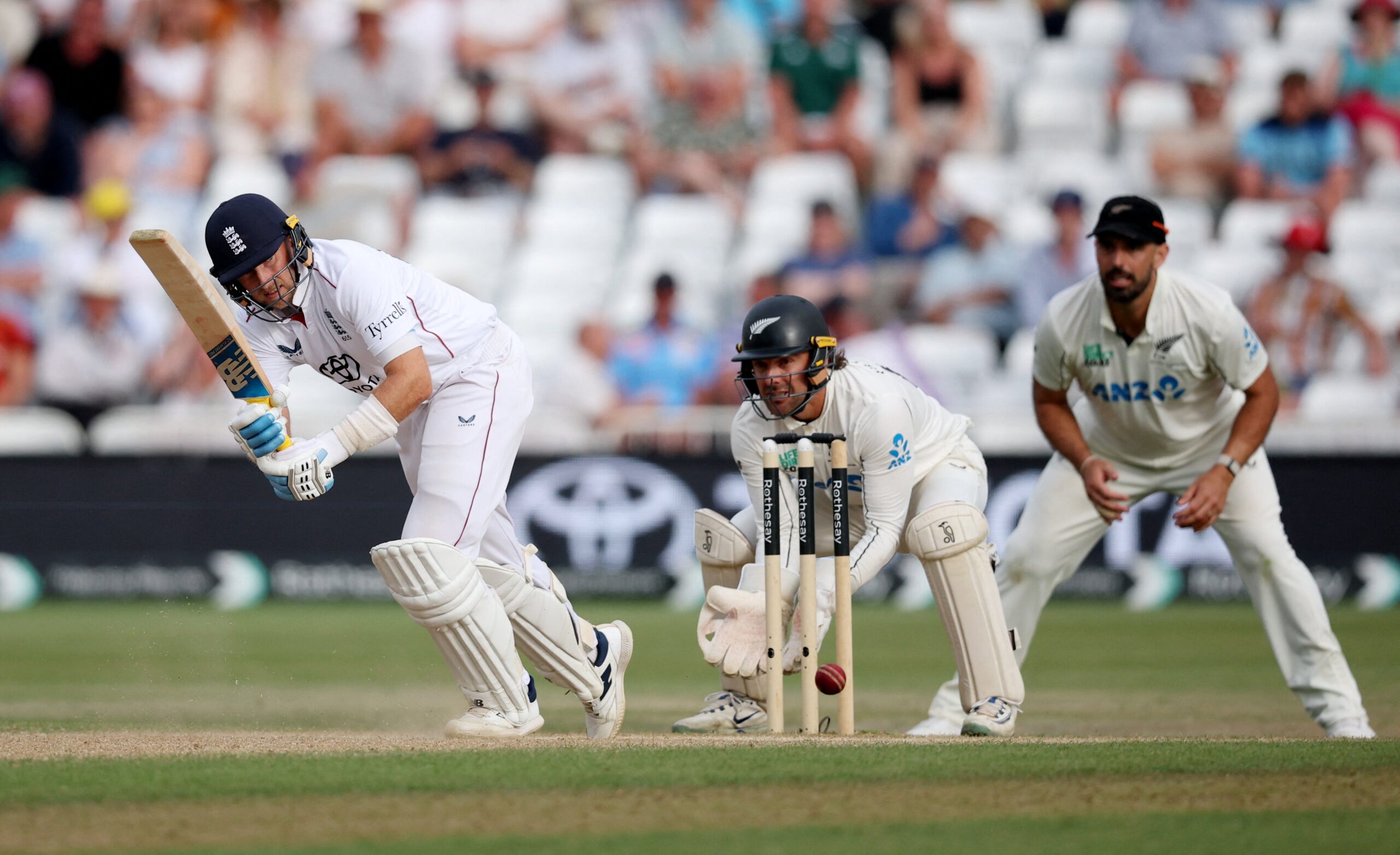 England v New Zealand LIVE: Ben Stokes bows out after stunning retirement as hosts bid to avoid defeat