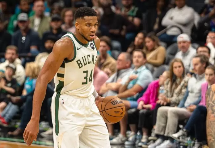 Giannis Antetokounmpo Giannis Antetokounmpo