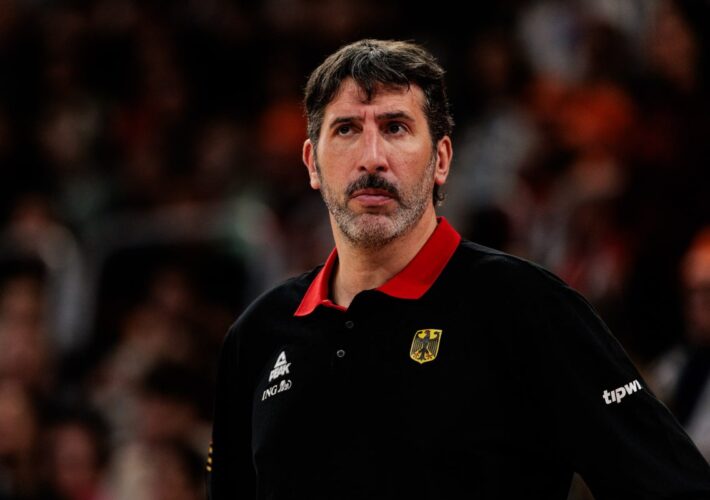 Virtus Bologna hires Alex Mumbru as coach