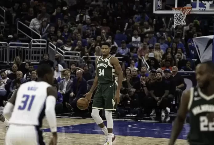 Bucks prioritize draft capital in Giannis Antetokounmpo discussions