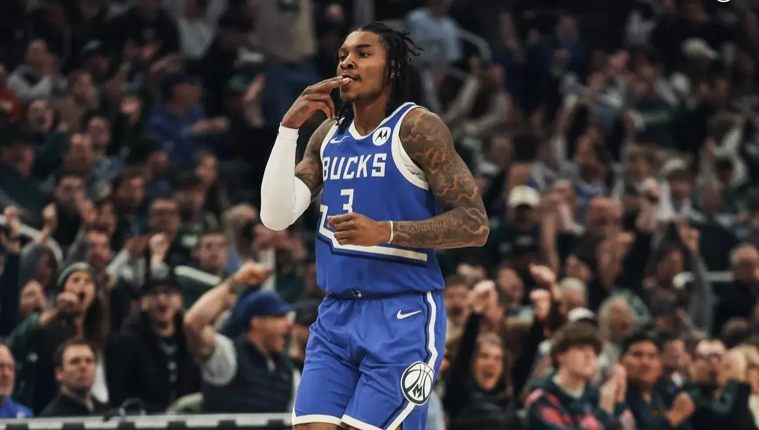 Kevin Porter Jr. exercises Bucks player option