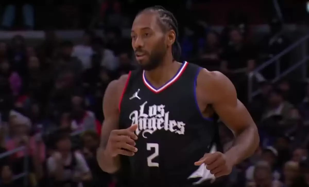 Steve Ballmer remains against Kawhi Leonard trade