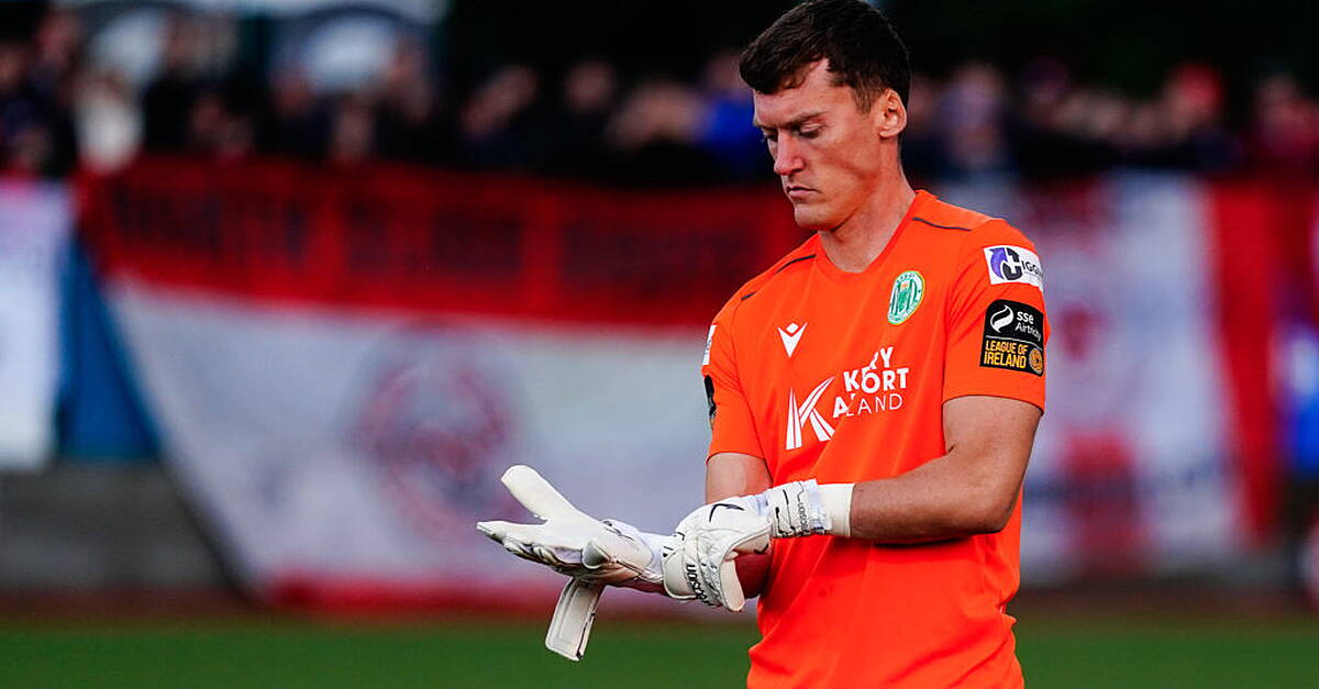 Matt Connor labelled as one of the best goalkeepers in the First Division