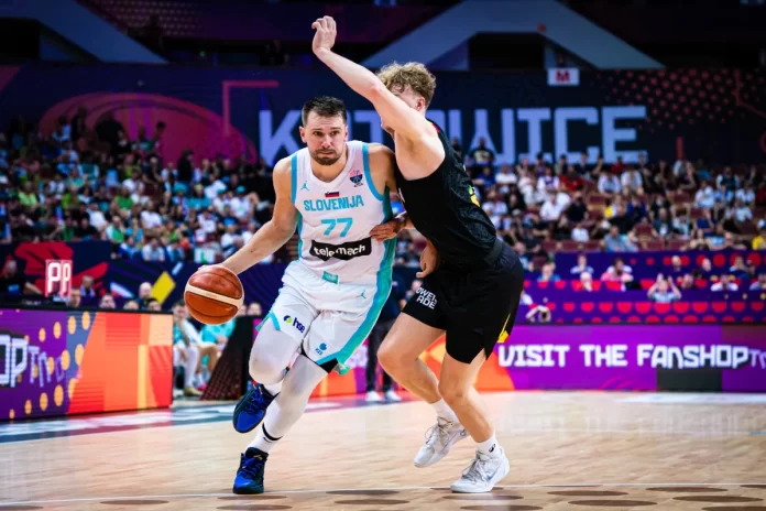 Luka Doncic welcomes Jaxson Hayes to Slovenian NT