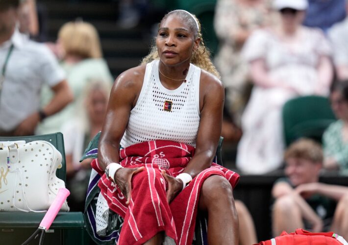 Serena Williams pulls out of Wimbledon doubles due to knee injury