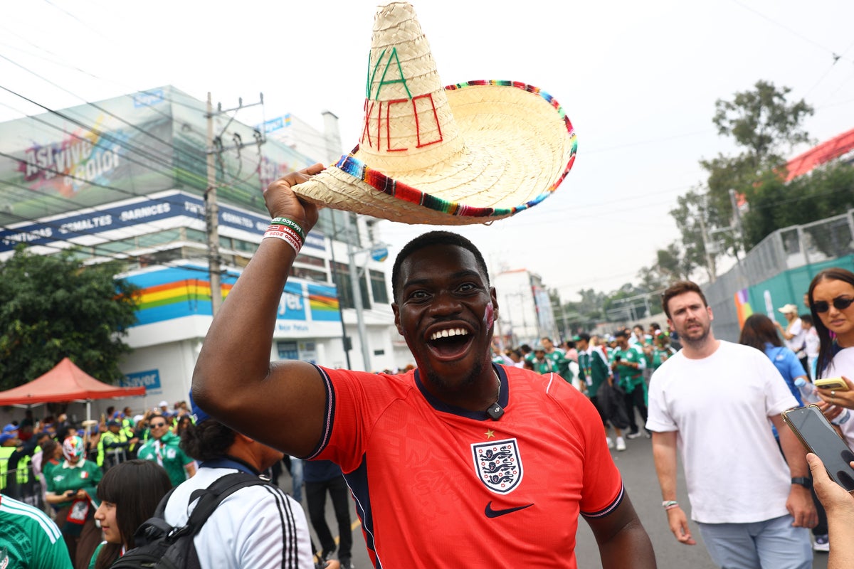 Mexico v England LIVE: Quansah to start at right-back as lightning threatens delay to World Cup last-16 kick-off