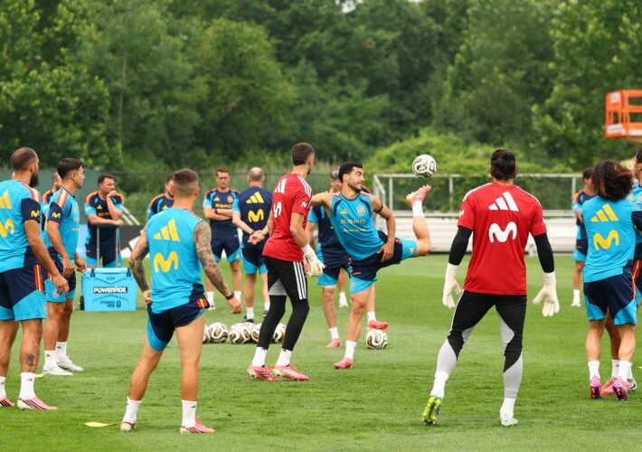 Calls for Spain to train indoors ahead of World Cup final as wildfire smoke engulfs New Jersey