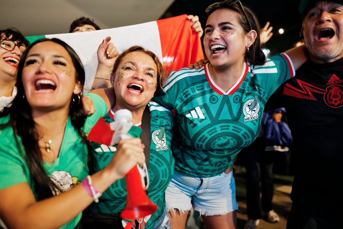 Mexico vs England: How to watch spoiler-free World Cup last 16 tie in full or highlights