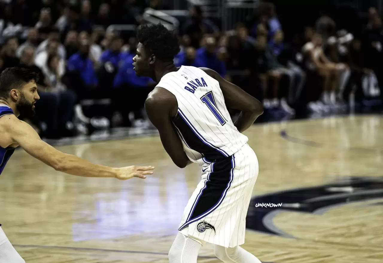 Jazz re-sign Mo Bamba