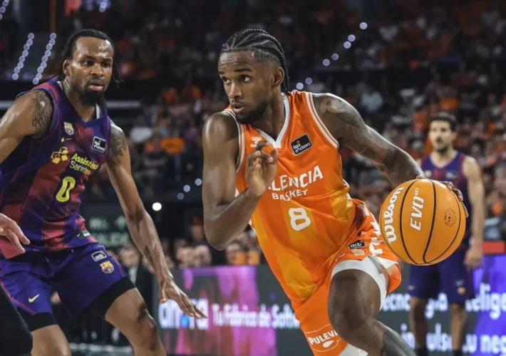 Olympiacos signs Jean Montero