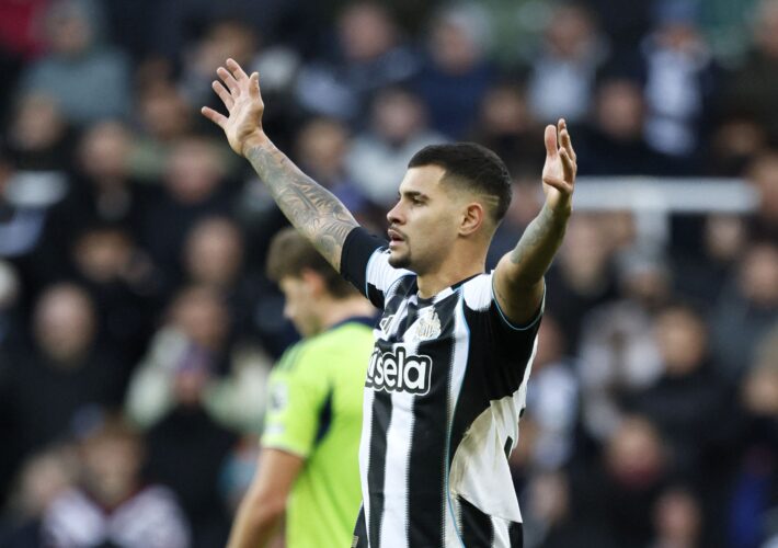 Transfer news LIVE: Arsenal prepare huge bid for Guimaraes, Man Utd close in on new midfielder