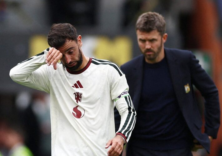 Shambolic Man United exposed by a familiar mistake in stunning Hull loss