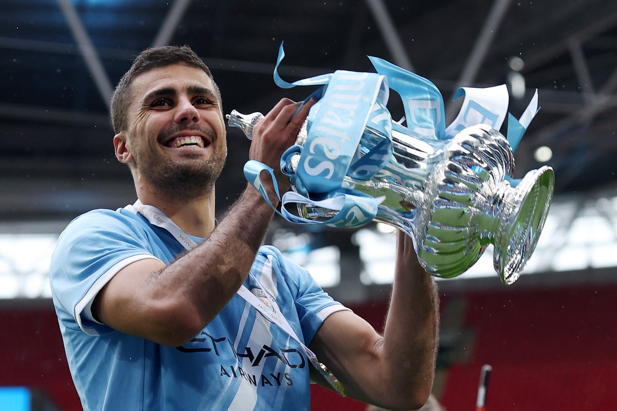 Manchester City reject first Barcelona bid for Rodri