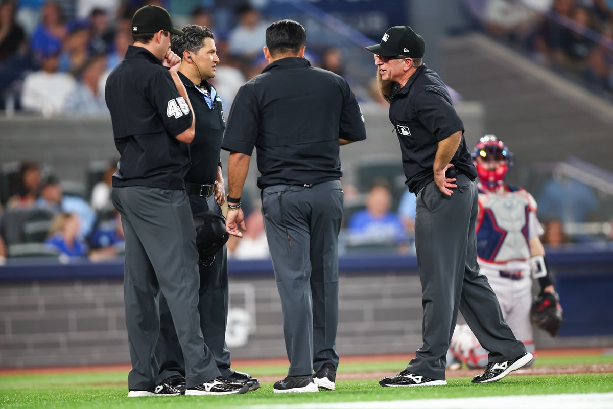 How did the Red Sox score a run without tagging up on a sacrifice fly?