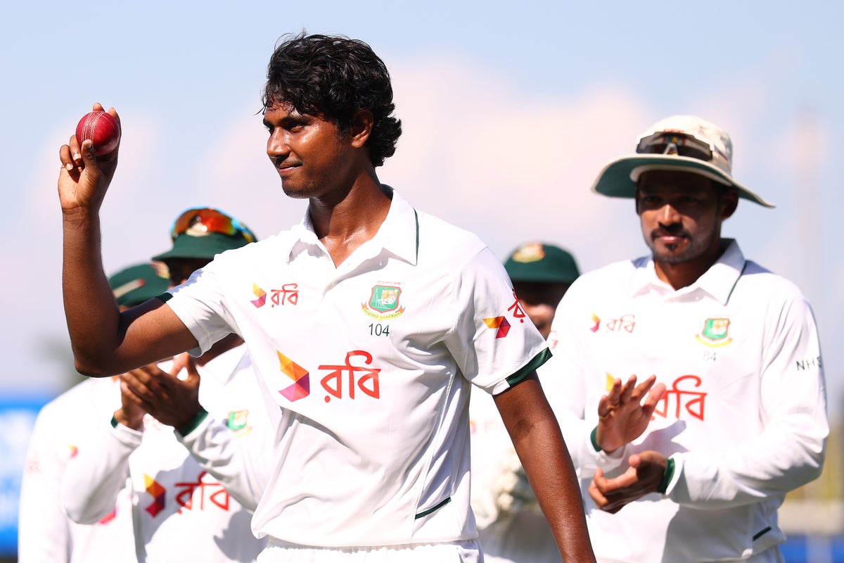 Australia endure horror opening day against Bangladesh in first Test since Ashes triumph