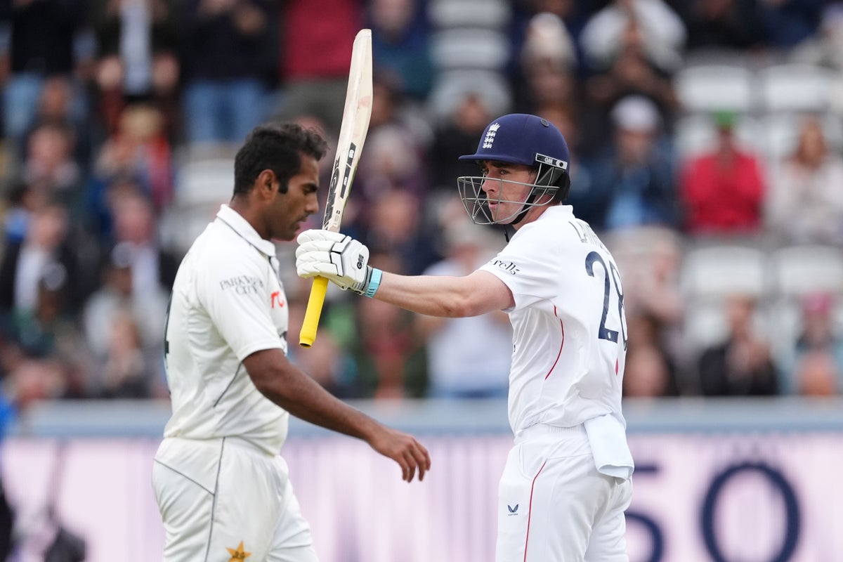 England build commanding lead against Pakistan as rain disrupts day three