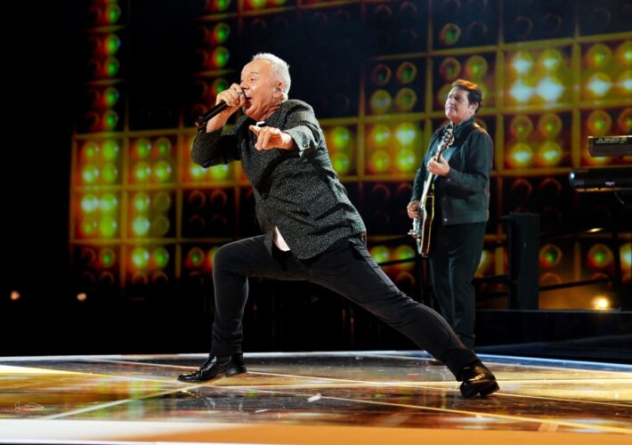Commonwealth Games hailed ‘Alive and Kicking’ as Simple Minds close Glasgow 2026