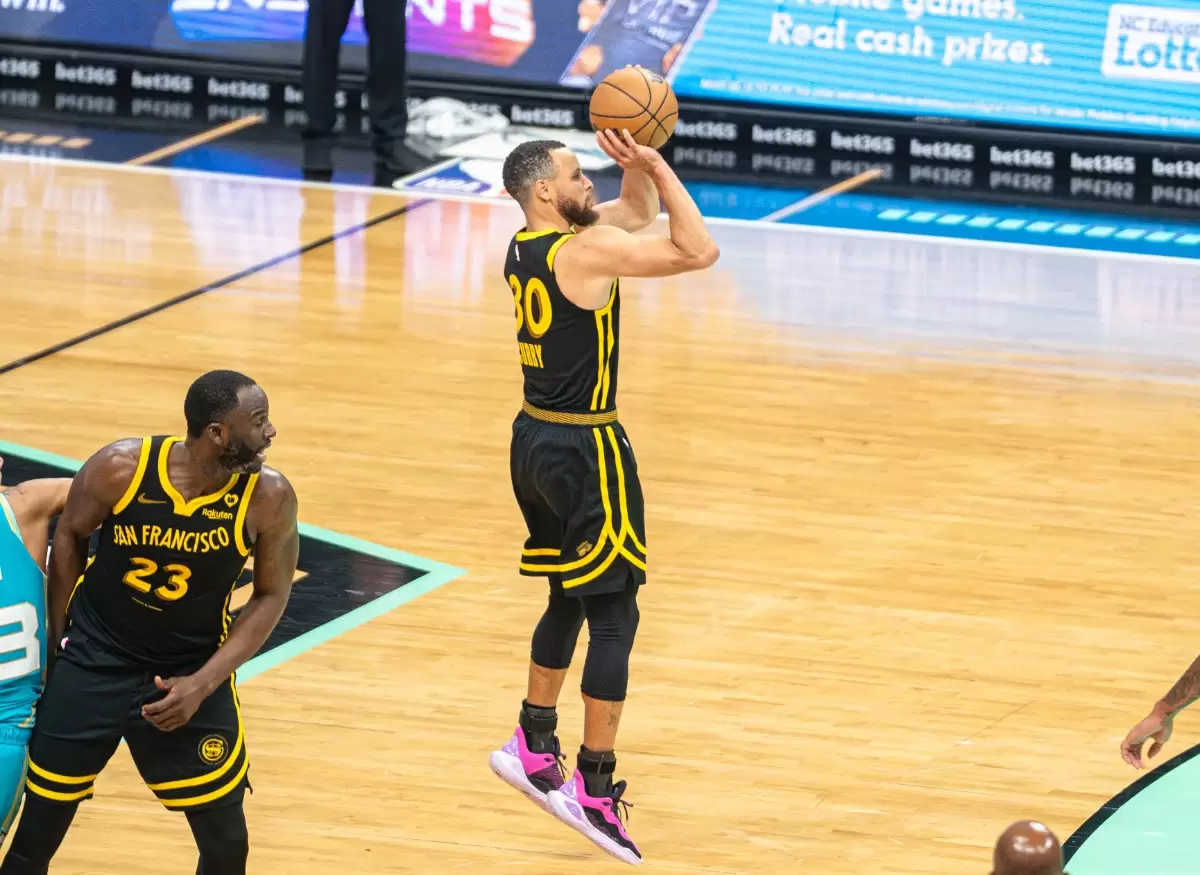 Kevin Durant sparks Warriors feud over 76ers comparison